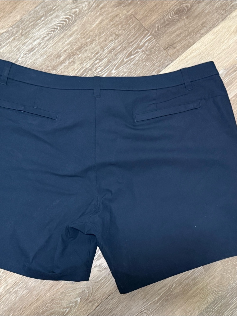 lululemon athletica Men's Dark Navy Flat-Front Performance Shorts